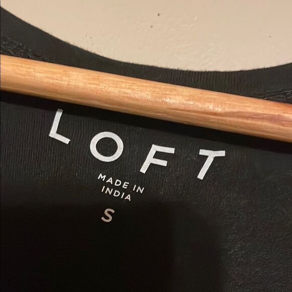 LOFT Black Flutter Sleeve Fitted Blouse - Picture 3 of 7